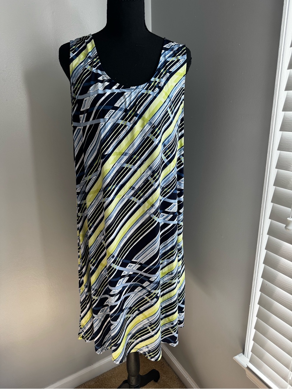 Fig & Olive Shift Sleeveless Dress